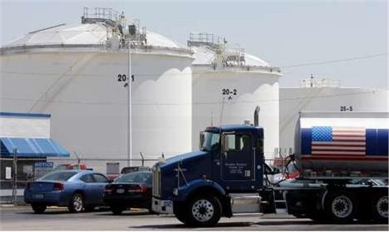 中國大量進口美國原油使國內石油石化行業(yè)相關配套設備市場需求變大 中國大量進口美國原油使國內石油石化行業(yè)相關配套設備市場需求變大