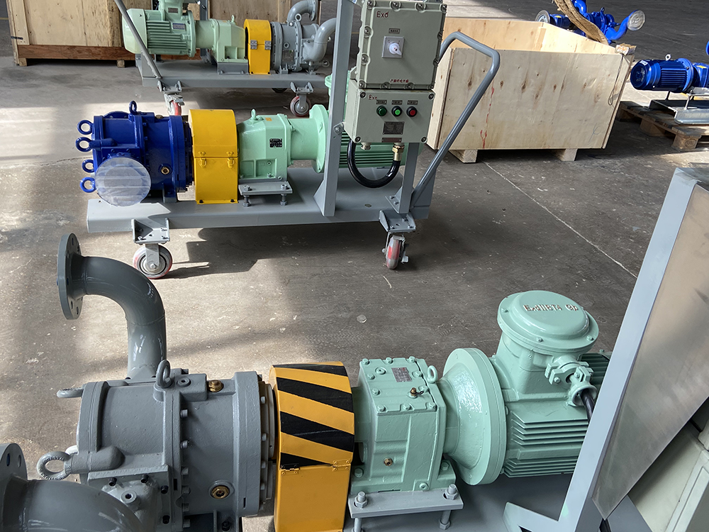 小型移動(dòng)泵車(chē) 小型移動(dòng)泵車(chē)